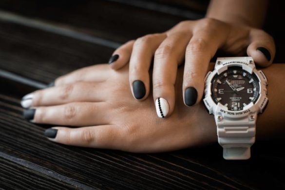 the ladies wrist watches come in a variety of styles